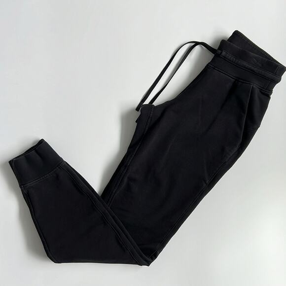 LULULEMON black ready to fleece jogger size 4 Pants Jumpsuits